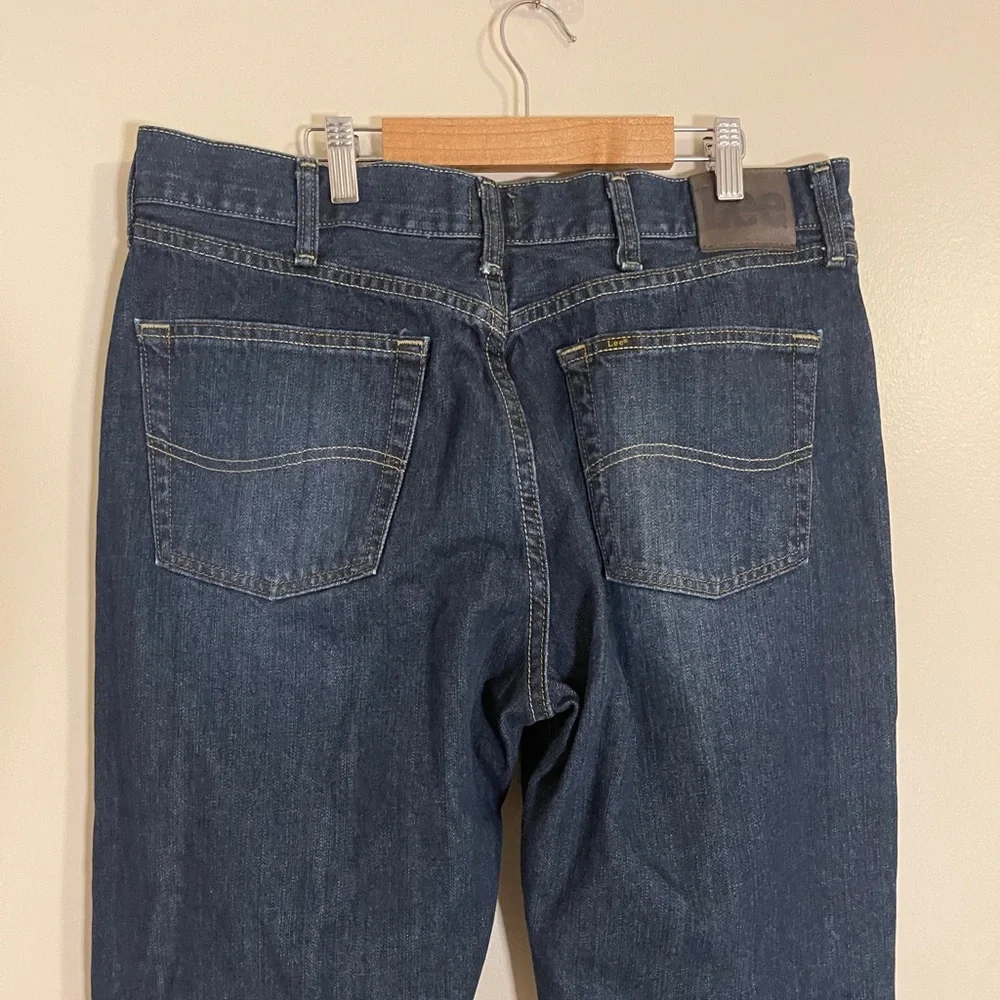 Lee Jeans Mens Sz 36x29 Blue Relaxed Fit Dark Wash Straight Leg Denim Bottoms - Picture 6 of 9